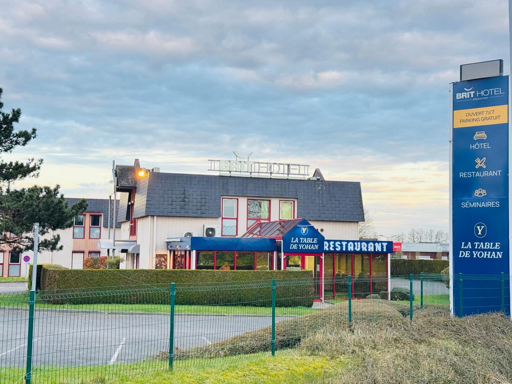 Brit Hotel Argentan Exterior foto